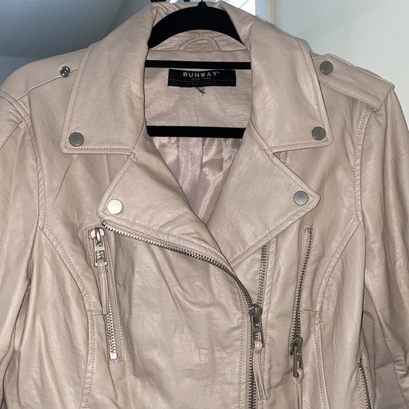 Size large, mauve, faux leather jacket - Picture 2 of 7